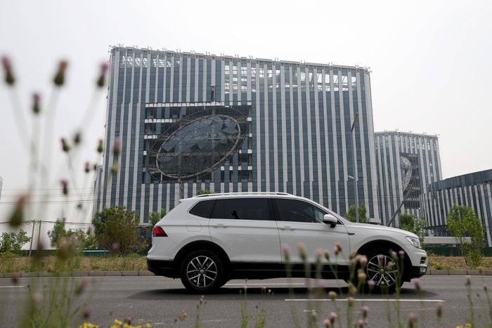 “水晶眼”玻璃幕窗建筑亮相北京大興