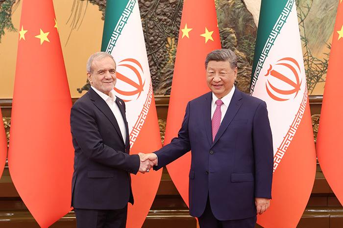 習近平會見伊朗總統佩澤希齊揚