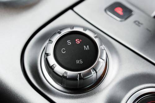 �����جF ����ԇ÷ِ��˹-���YSLS AMG