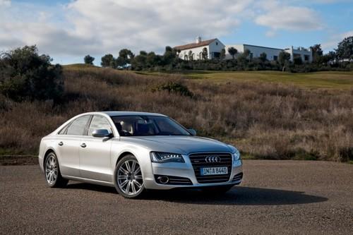 豪華車的準則 海外試駕2011款奧迪A8