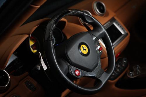 風馬牛也相及 對比試駕法拉利/蘭博基尼